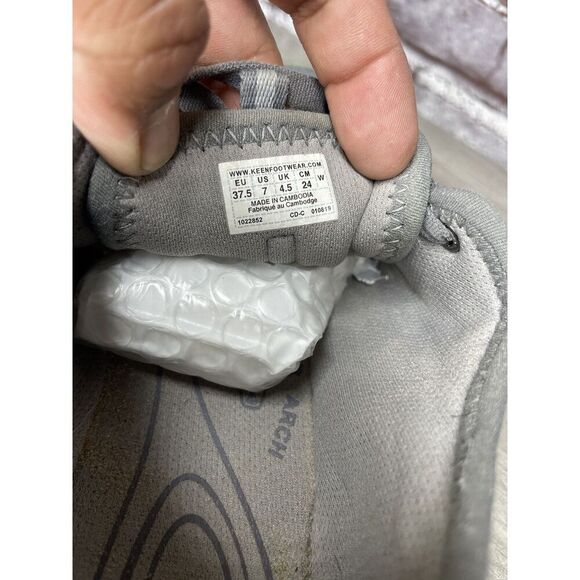 Keen Gray Textile Knit Lace Up Athletic Sneakers Shoes Women Sz 7M US/37.5EU - Picture 10 of 16